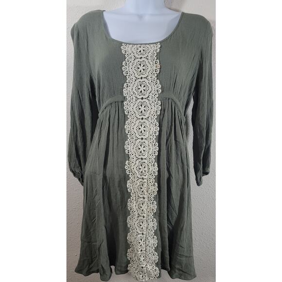 Flying Tomato Green Lace Bodice Tunic Top Medium Lightweight Soft Stretch Flowy - Picture 1 of 5